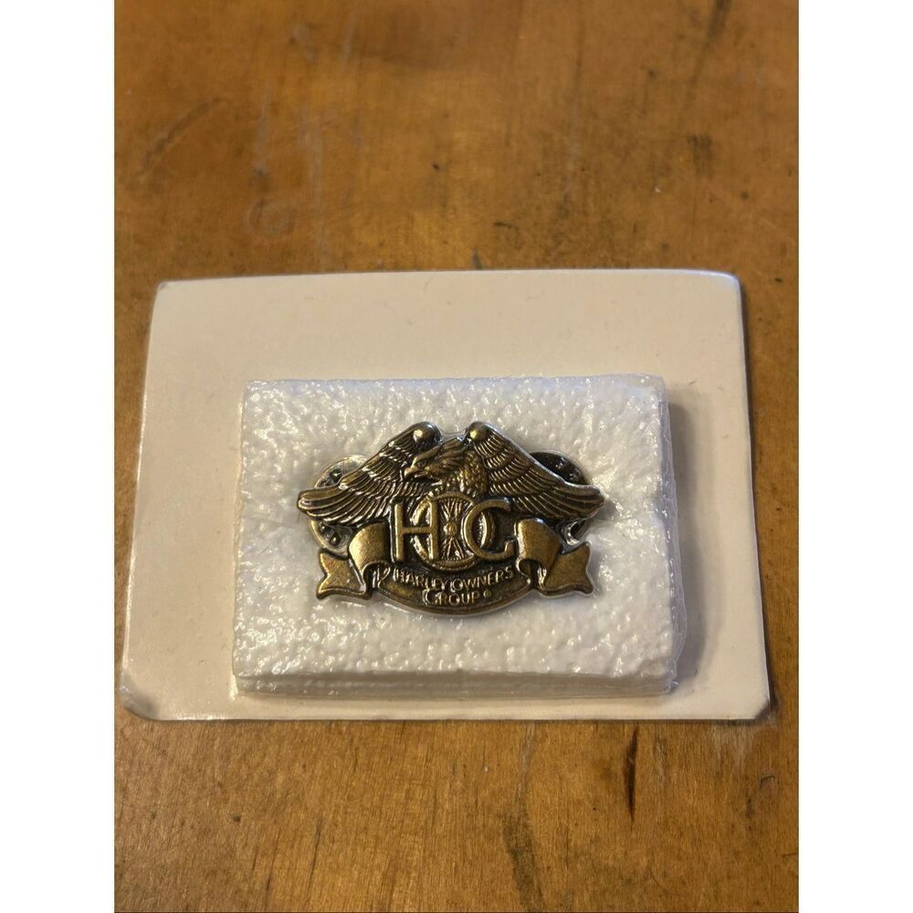 Harley-Davidson HOG 1983 Pin NIP Sealed (5279)